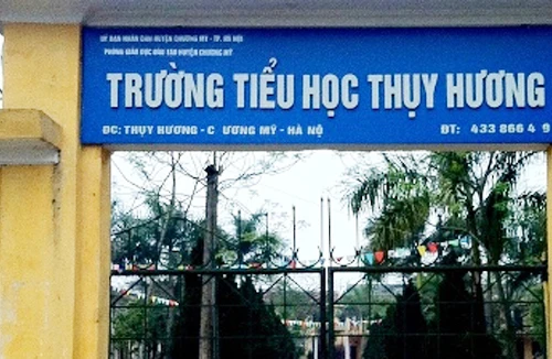 Trộm khuân hàng chục dàn máy tính trong trường học