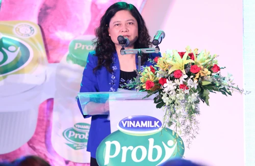 Bổ sung lợi khuẩn, tăng đề kháng mùa hè