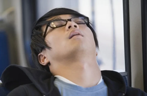 Nguy cơ sức khỏe từ... ngáy