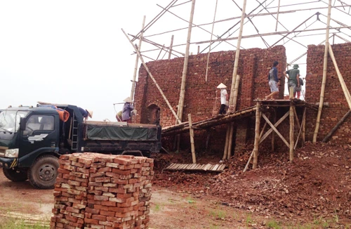 Giải tỏa các lò gạch hủy hoại hoa màu tại Đan Phượng: Xử lý nửa vời