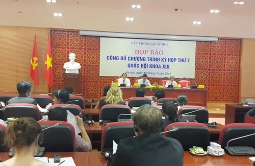 Quốc hội nghe báo cáo về tình hình Biển Đông