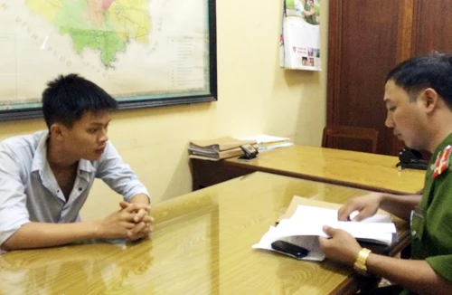 Con trai bịt mũi gọi điện tống tiền bố đẻ