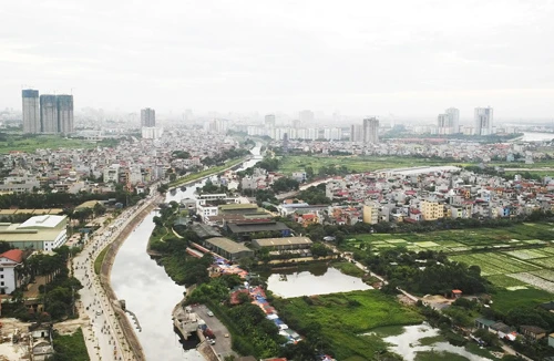 Ý thức bảo vệ môi trường của nhiều người dân còn thấp