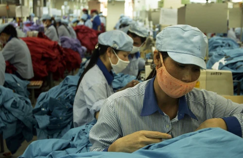 Cân nhắc tăng lương tối thiểu trong năm 2015