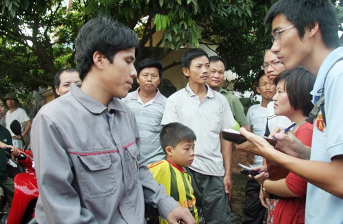 Tác nghiệp tại hiện trường vụ thảm sát hiệu vàng