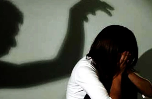 Phải dạy trẻ tự bảo vệ mình 