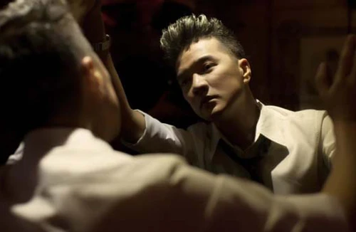 “Tình buồn của H.”