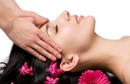 Để gương mặt đẹp tự nhiên