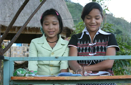 Ngôi làng đặc biệt có người nói được 20 thứ tiếng khác nhau