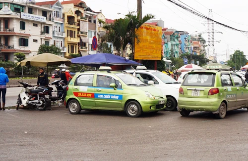 Taxi “dù” dễ đâu “thả câu” đấy: Hậu quả khôn lường