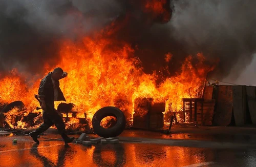 Khủng hoảng “kép” tại Ukraine