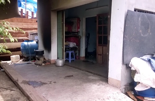 Vợ vác dao chém chồng vì nghi ngờ “ăn chả” và bi kịch của những đứa trẻ