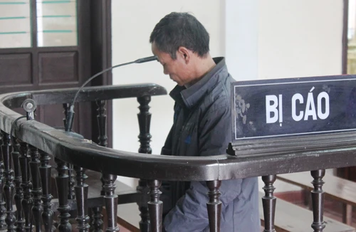 8 năm tù do 100.000 đồng thua bạc