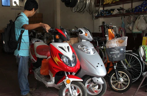 Im ắng thị trường xe máy điện