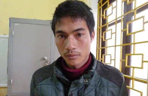 Giải cứu em trai bằng… búa tạ