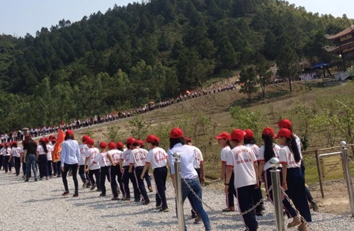 Thân thương hai tiếng: Lòng dân