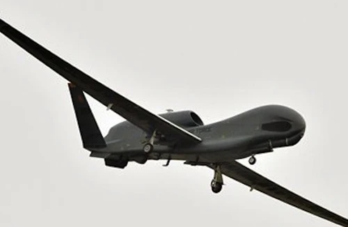 Mỹ tiếp tục bay do thám căn cứ tàu ngầm ở đảo Hải Nam