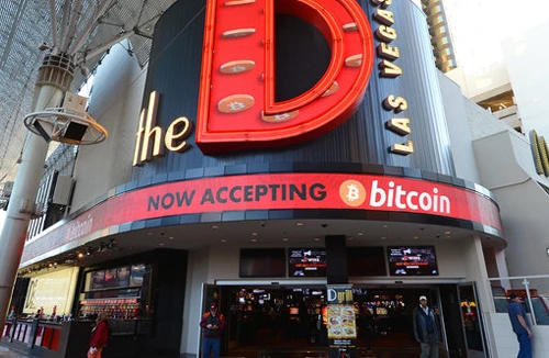 Hoảng loạn vì tiền ảo Bitcoin