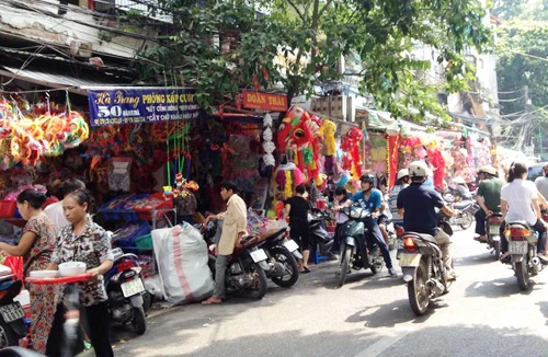 Đi chợ Trung thu trên phố Hàng Mã