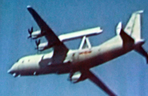 Máy bay trinh sát Trung Quốc quần thảo nhiều hơn