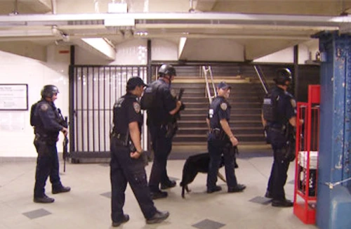 Mỹ bác thông tin IS âm mưu đánh bom tàu điện ngầm