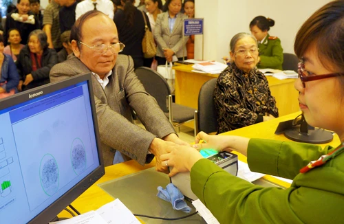 Đột phá công nghệ, cải cách hành chính giảm phiền hà cho dân