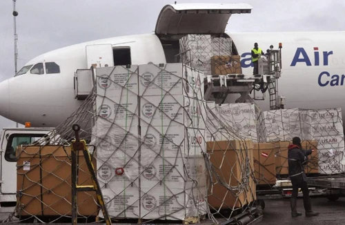 Đối mặt với Ebola