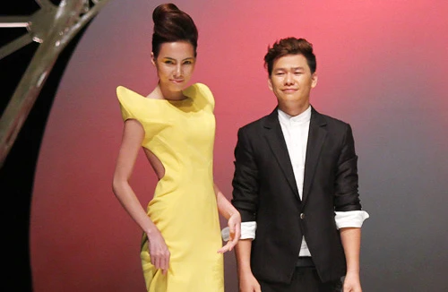 Tìm kiếm nhà thiết kế thời trang