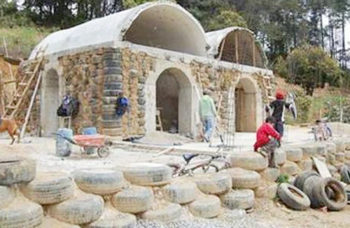 Đóng học phí bằng phế liệu