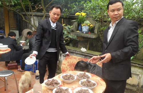 Độc đáo Tết cùng và tục ăn Tết lần hai 