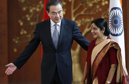 Sự mềm mỏng đáng ngờ