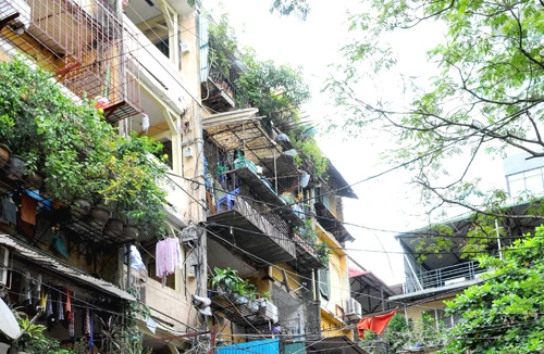 1.155 chung cư cũ, mới “nâng đời” được... 14