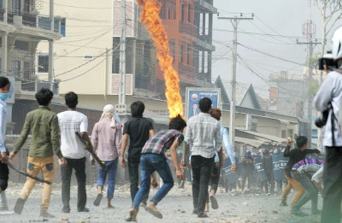 Campuchia: Đụng độ giữa cảnh sát với nhóm biểu tình quá khích, 3 người thiệt mạng 