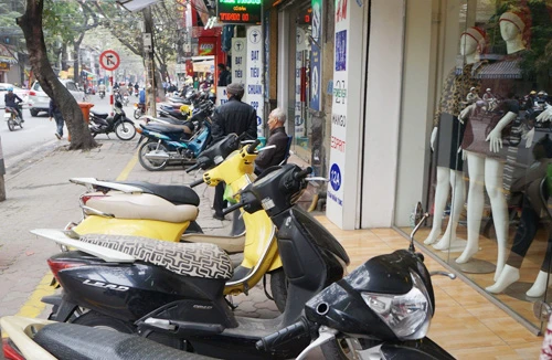 Thí điểm mô hình “vỉa hè vàng”