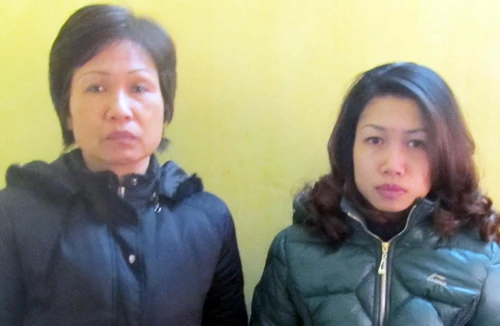 Mẹ cùng con gái “hợp tác” bán heroin