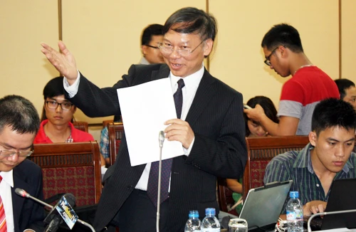 “Đất của tổ tiên chúng ta, làm gì có chuyện cướp không!”