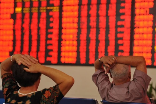 Bị điều tra hối lộ, sếp Trung Quốc nhảy lầu 12 tầng