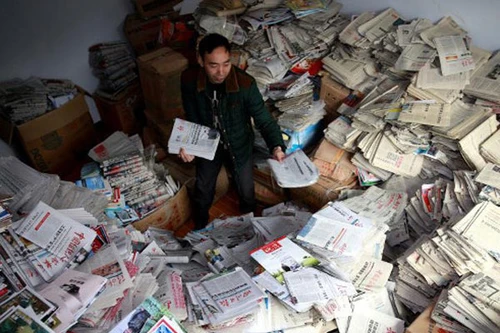40 năm, sưu tập 7 tấn sách báo