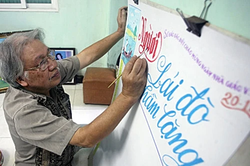 Nỗi niềm người họa sĩ một đời gắn bó với báo tường