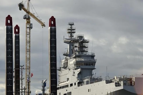 Tàu Mistral đóng cho Nga bị mất trộm nhiều thiết bị điện tử