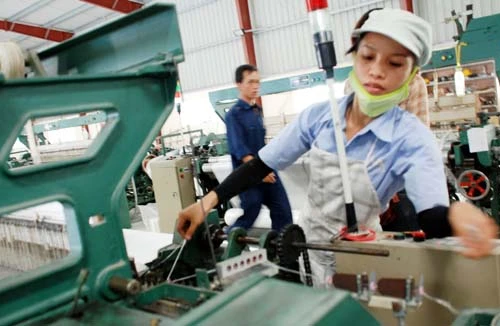 Dự kiến giảm thuế thu nhập doanh nghiệp về mức 23%