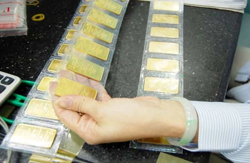 Lãi suất huy động vàng tăng trở lại