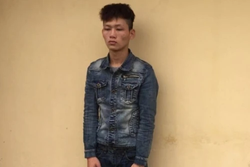 Đòi lại điện thoại không được rút dao đâm chết bạn