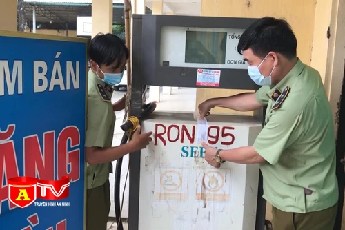 Phát hiện một số cây xăng mini hoạt động không phép