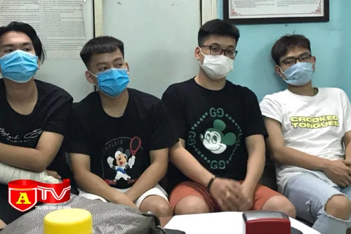 Cảnh sát cơ động bắt giữ nhóm đối tượng tàng trữ trái phép ma túy