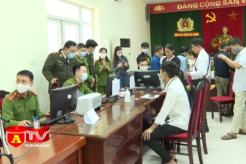 Tập trung, sáng tạo, hiệu quả trong cấp căn cước công dân mới