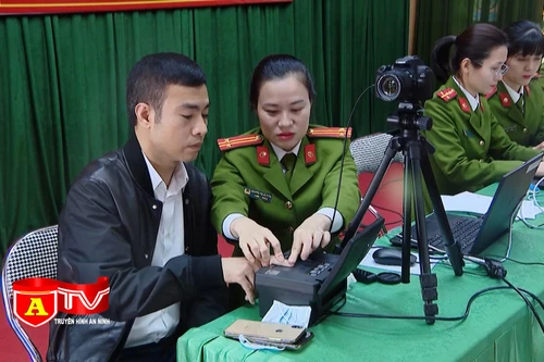 Trách nhiệm, sáng tạo trong cấp căn cước công dân mới