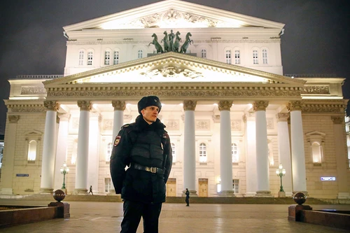 Nga sơ tán hàng nghìn người do đe dọa đánh bom