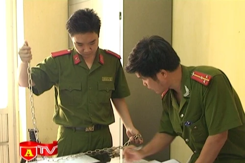 Phức tạp hoạt động đòi nợ thuê