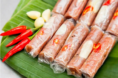 Nem chua lọt top các món cay ngon nhất thế giới
